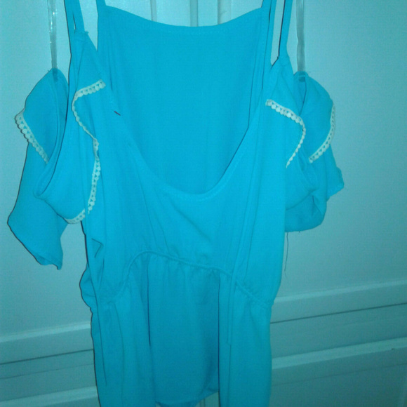 Peach Love California Blue Lace Halter Top Small - Picture 2 of 4